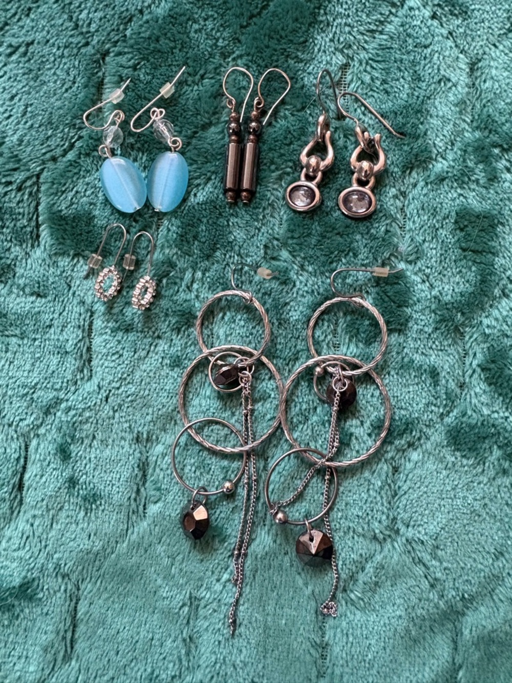 Earring Bundle Lot – Silver Tone, Crystal, Dangle & Statement Earrings (5 Pairs) - Picture 3 of 3